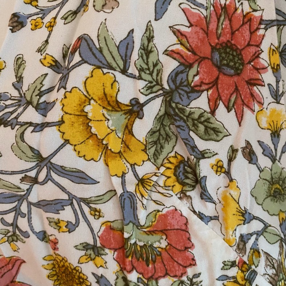 LOFT Floral Button Dress - Picture 4 of 7